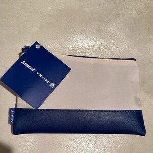 Asura United Blue and Cream Anenity